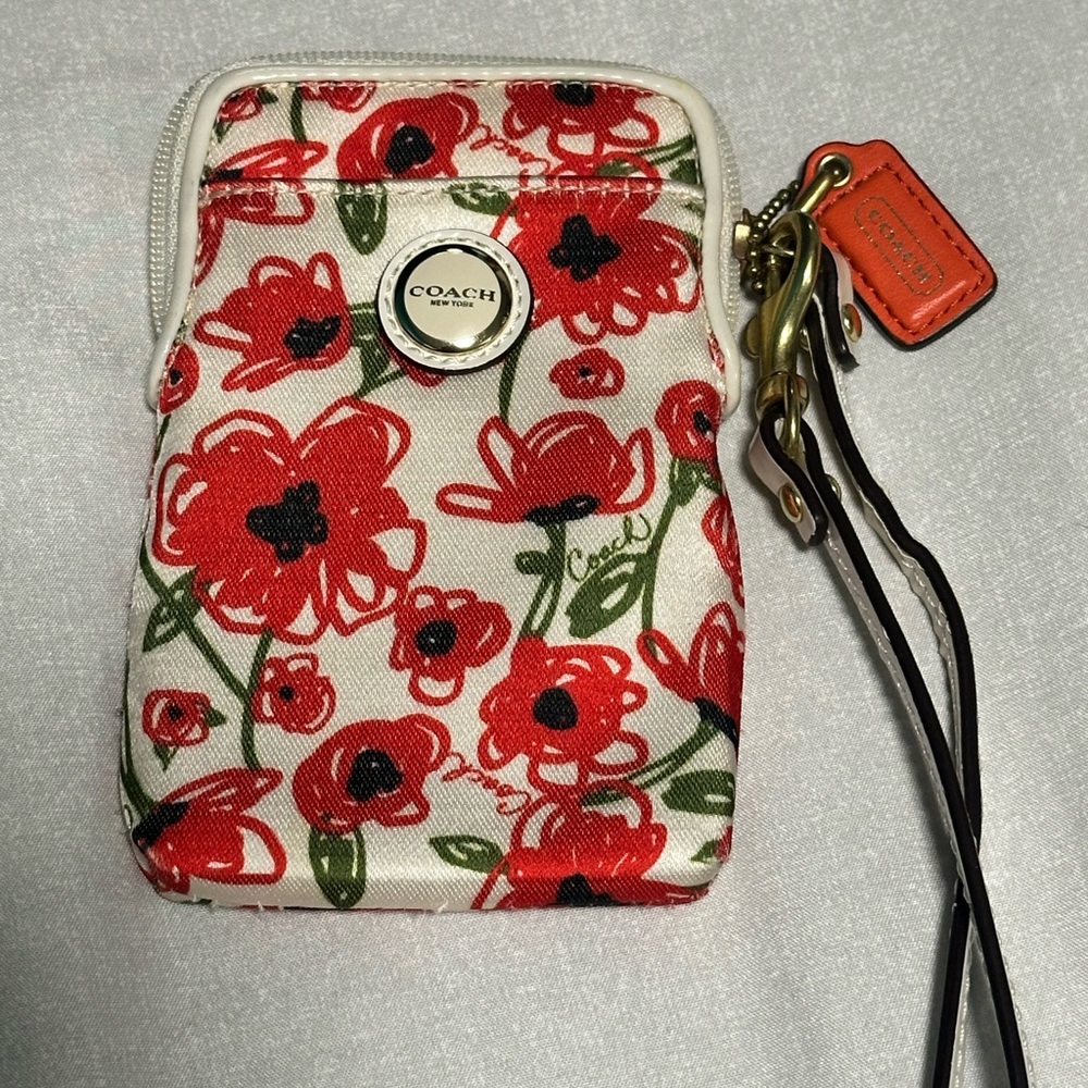 Coach Y2K Poppy Wristlet